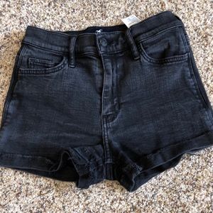 Hollister high rise shorts!!